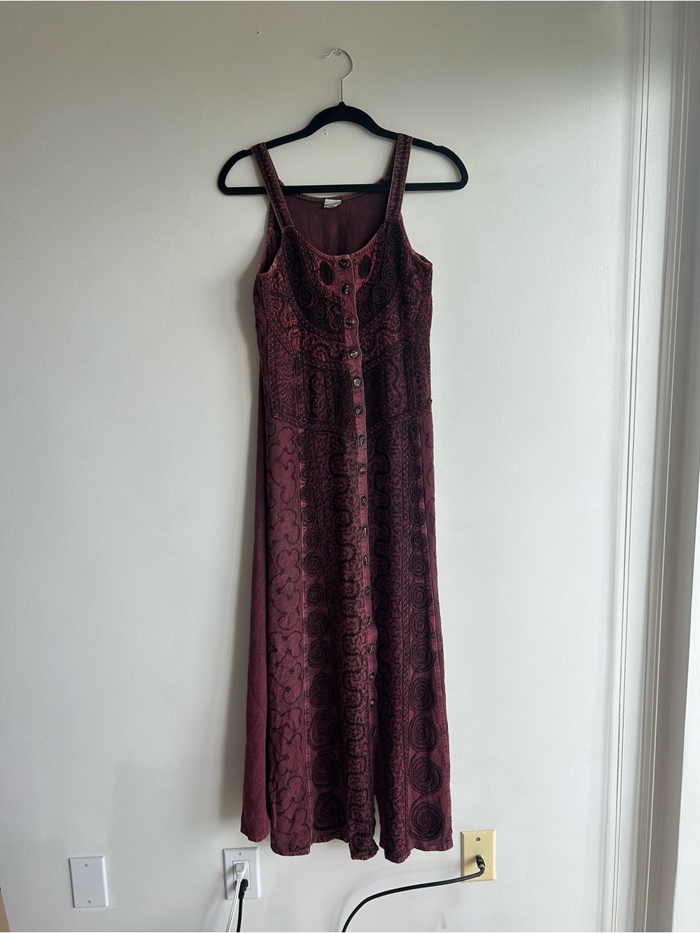 Vintage Burgundy Button-Front Maxi Dress with Textured Print